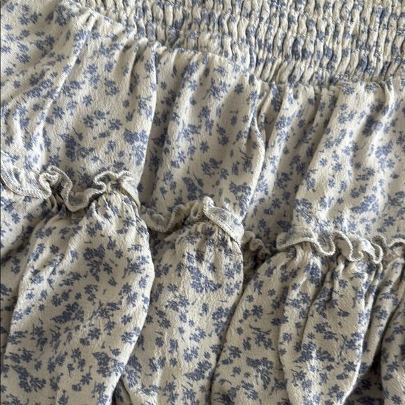 Siena Sky Ruffle Mini Skirt size small like new - Picture 2 of 5